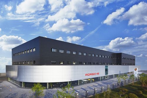 走进名企丨探秘保时捷中心,看百年捷成如何持续发现消费升级新需求